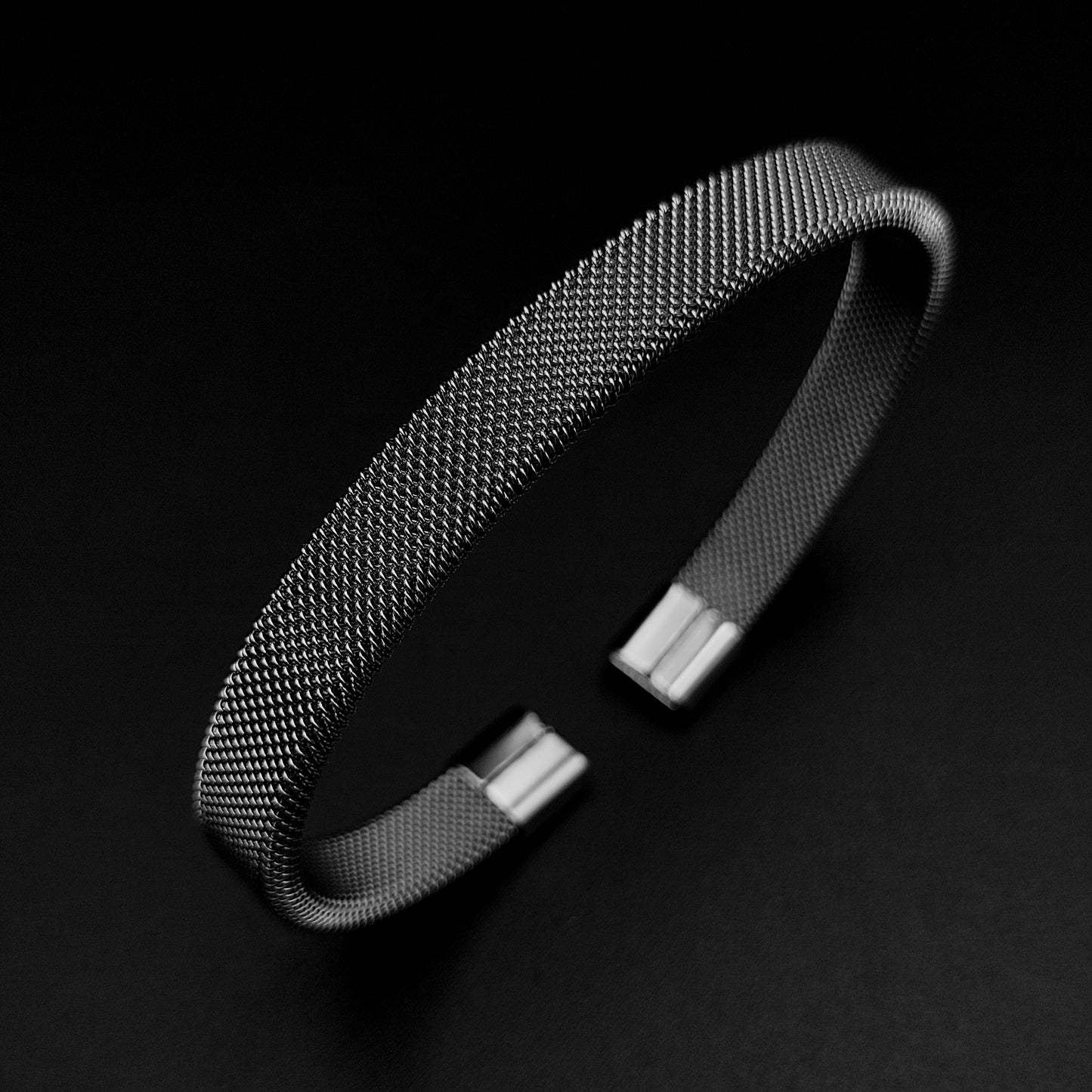 Luxe- Mesh Black Bracelet - Vrp Fashions 