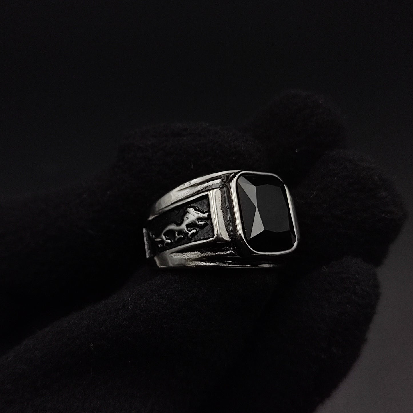 Dragon Shadow Ring - Vrp Fashions 