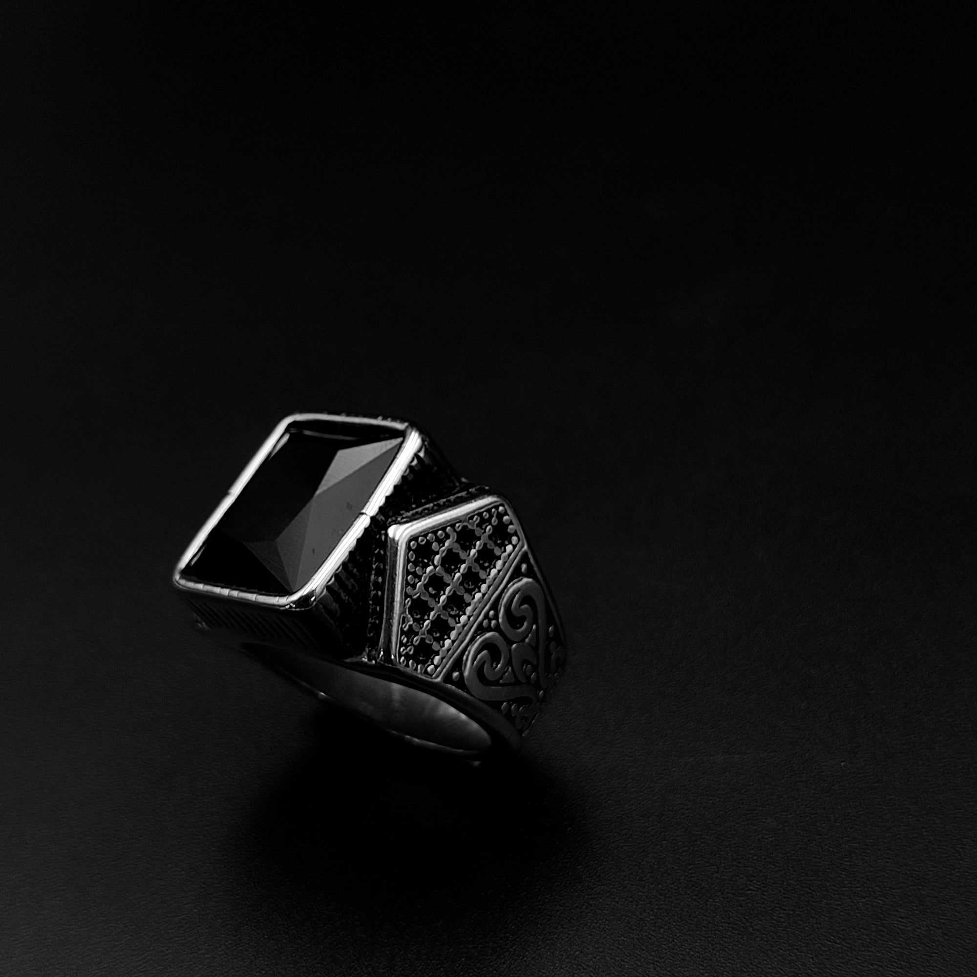 Conquer Ring - Vrp Fashions 