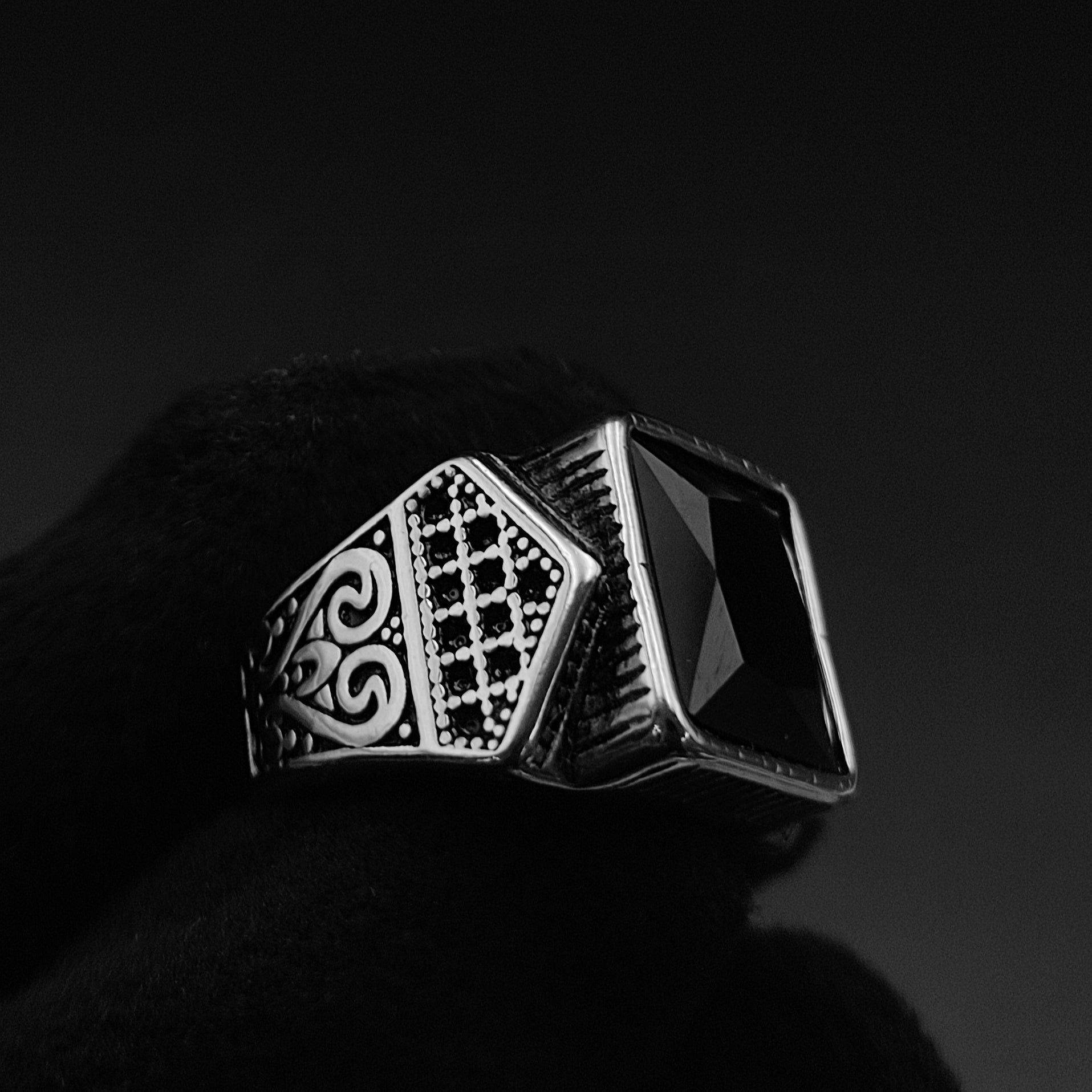 Conquer Ring - Vrp Fashions 