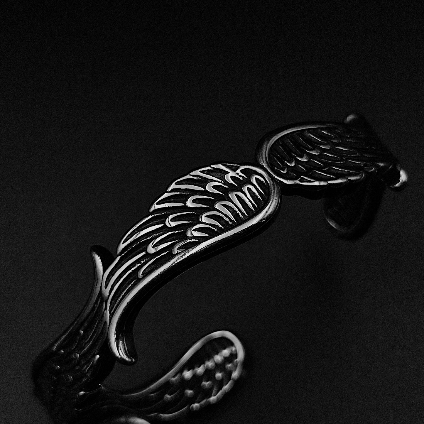 Vega Feather Cuff - Vrp Fashions 