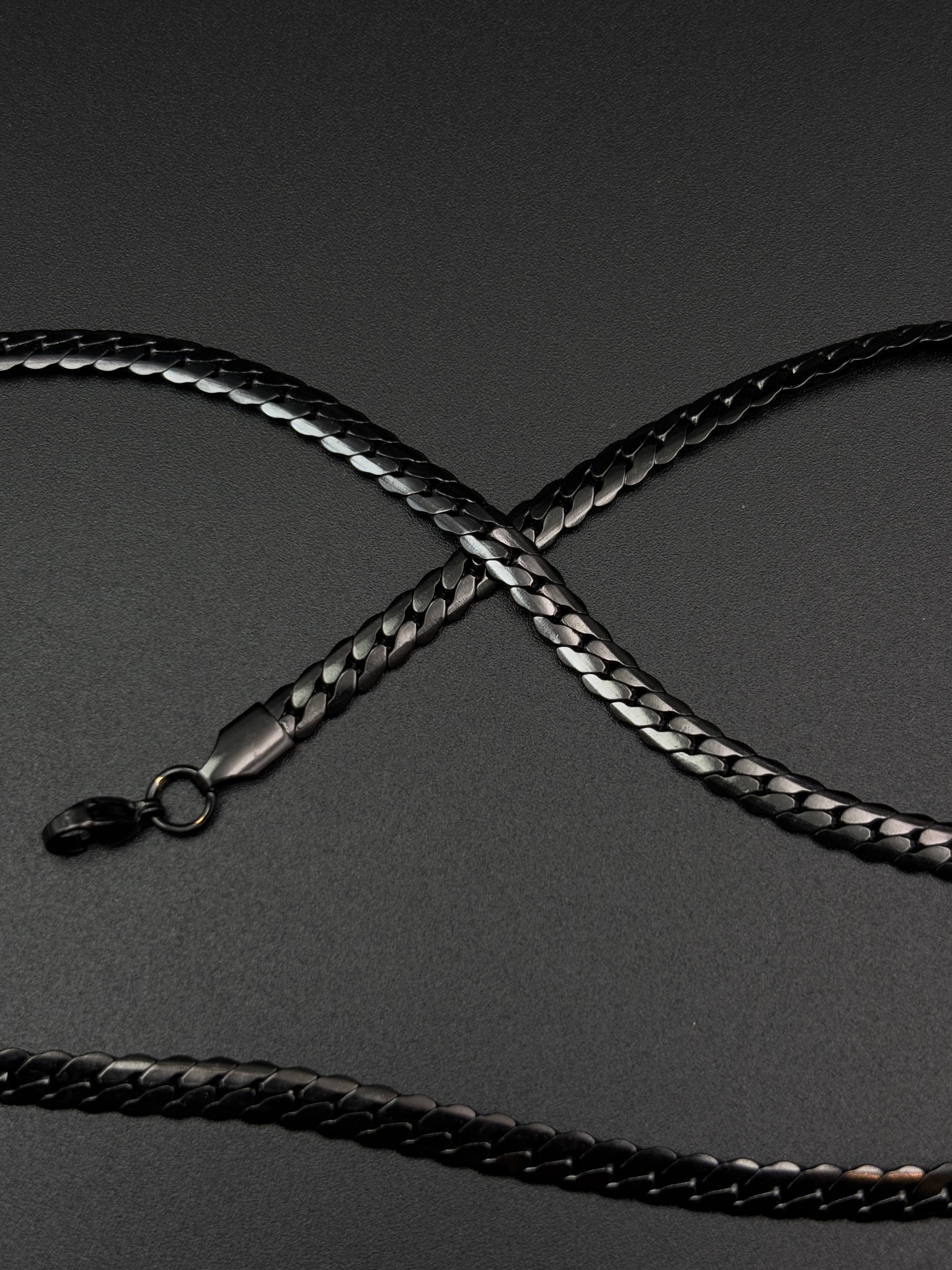 Men’s Omega Chain Black