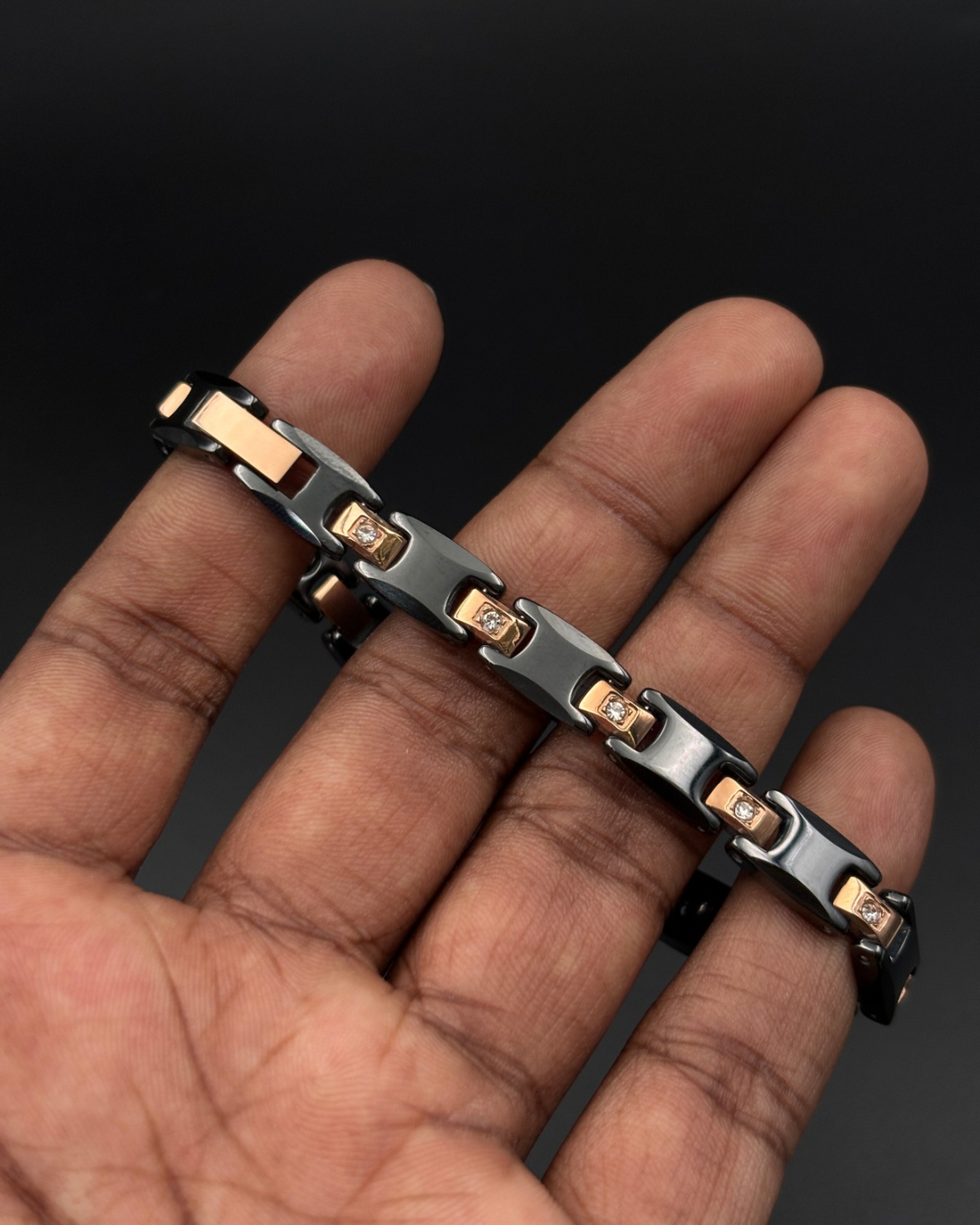 Cera Solitaire Rose-gold Bracelet