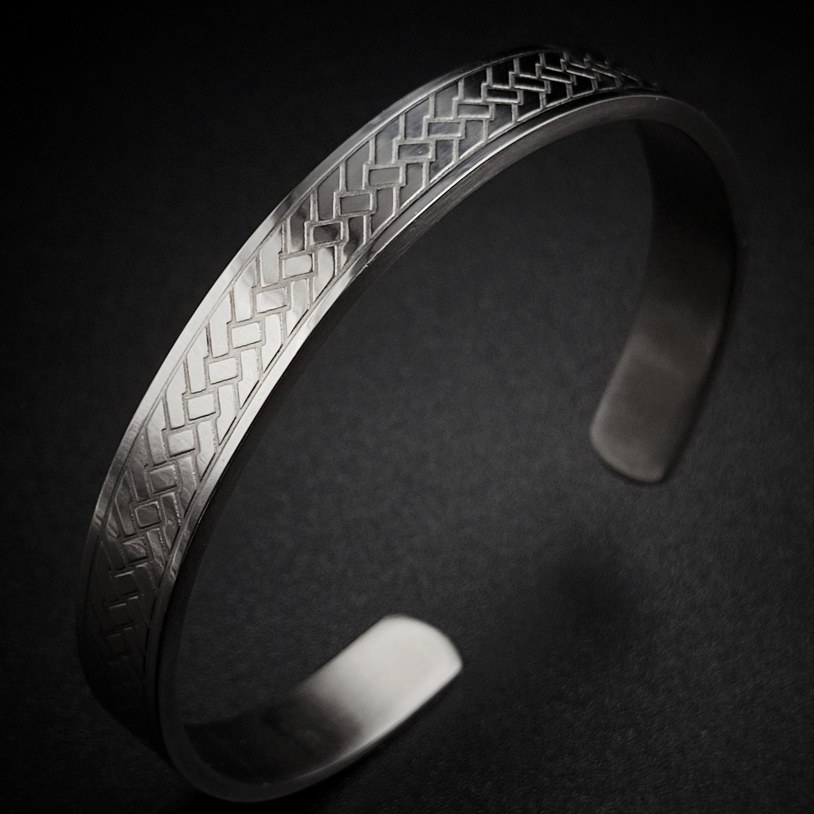Vintage Wave Cuff