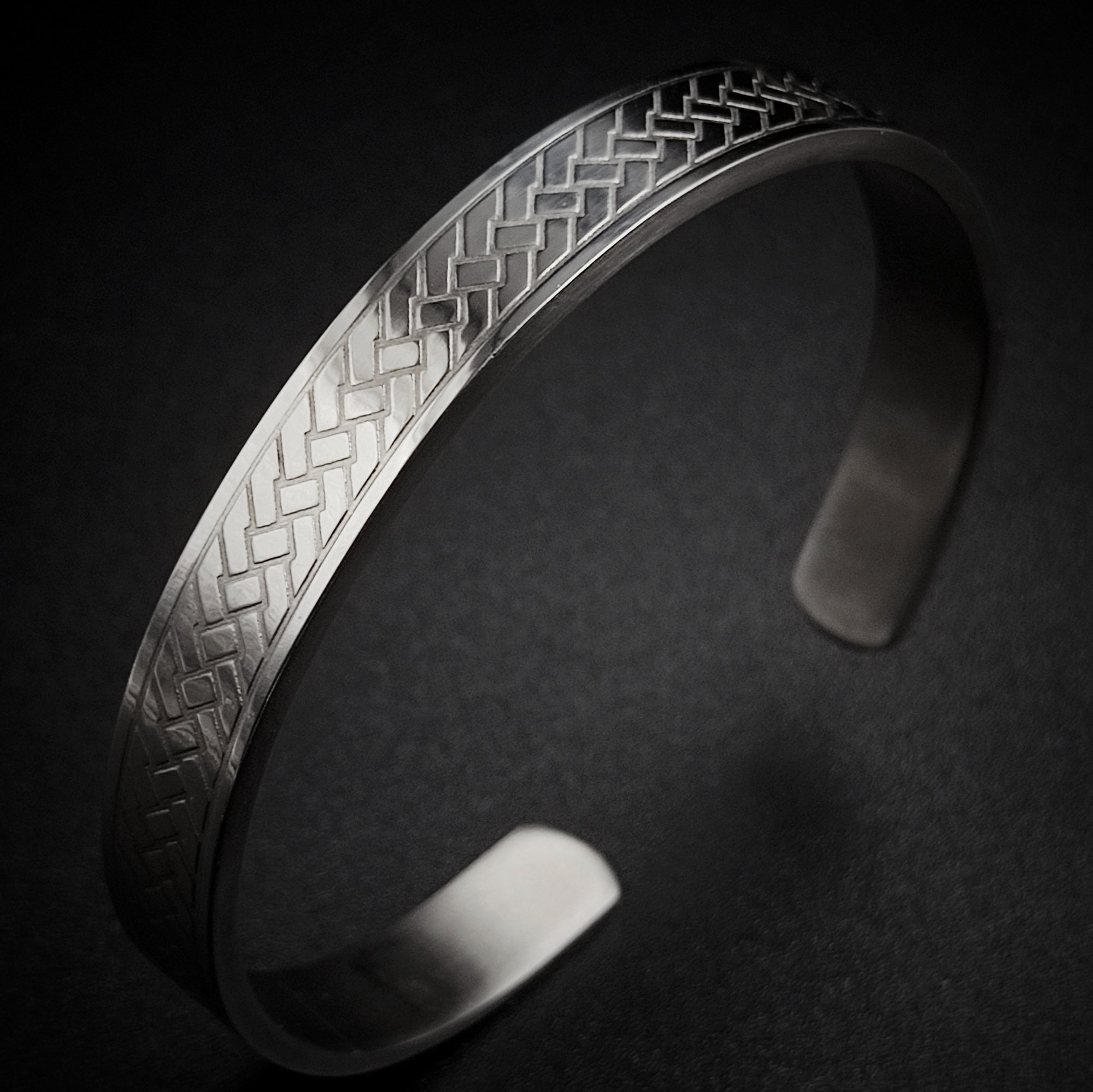 Vintage Wave Cuff