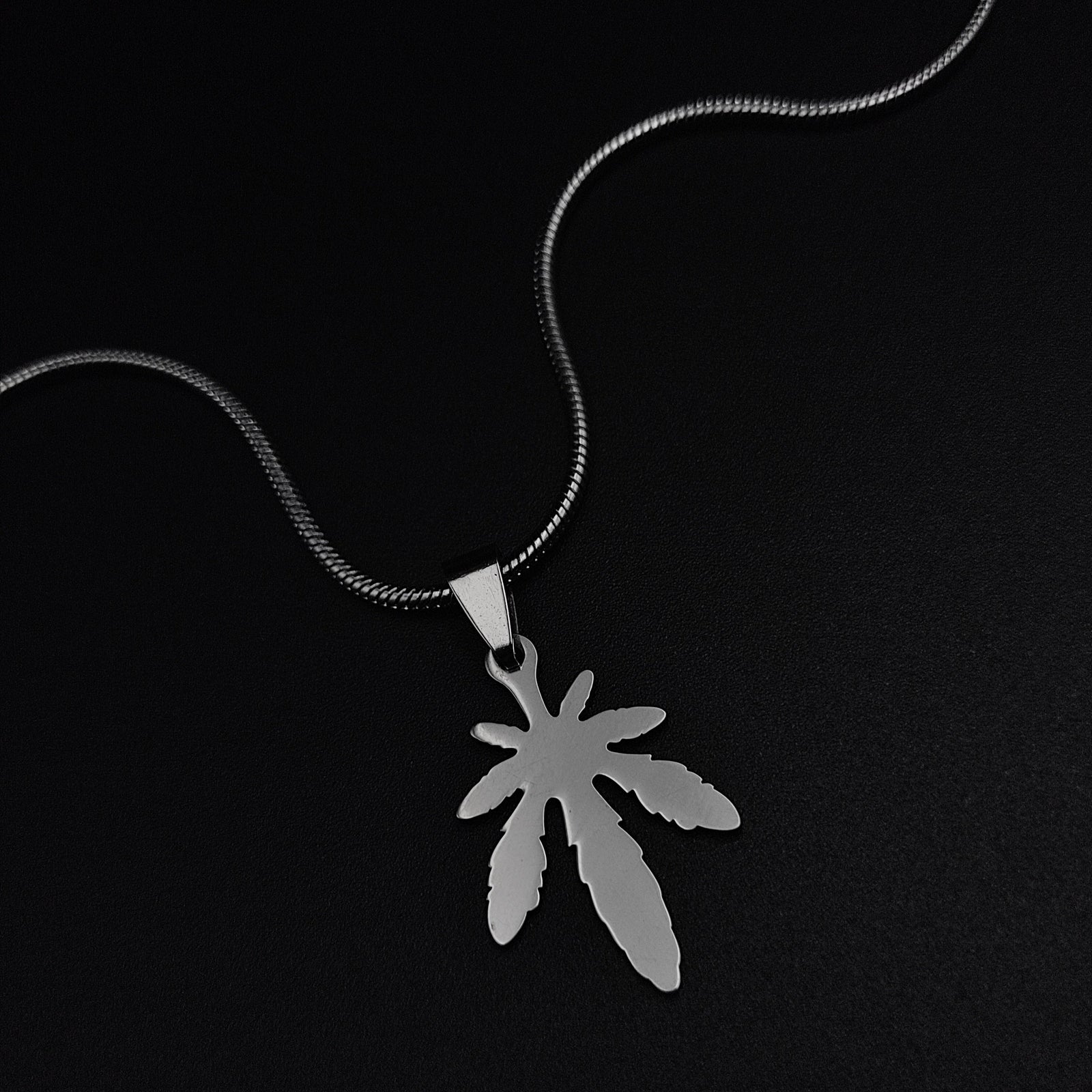 Maple Necklace - Vrp Fashions 