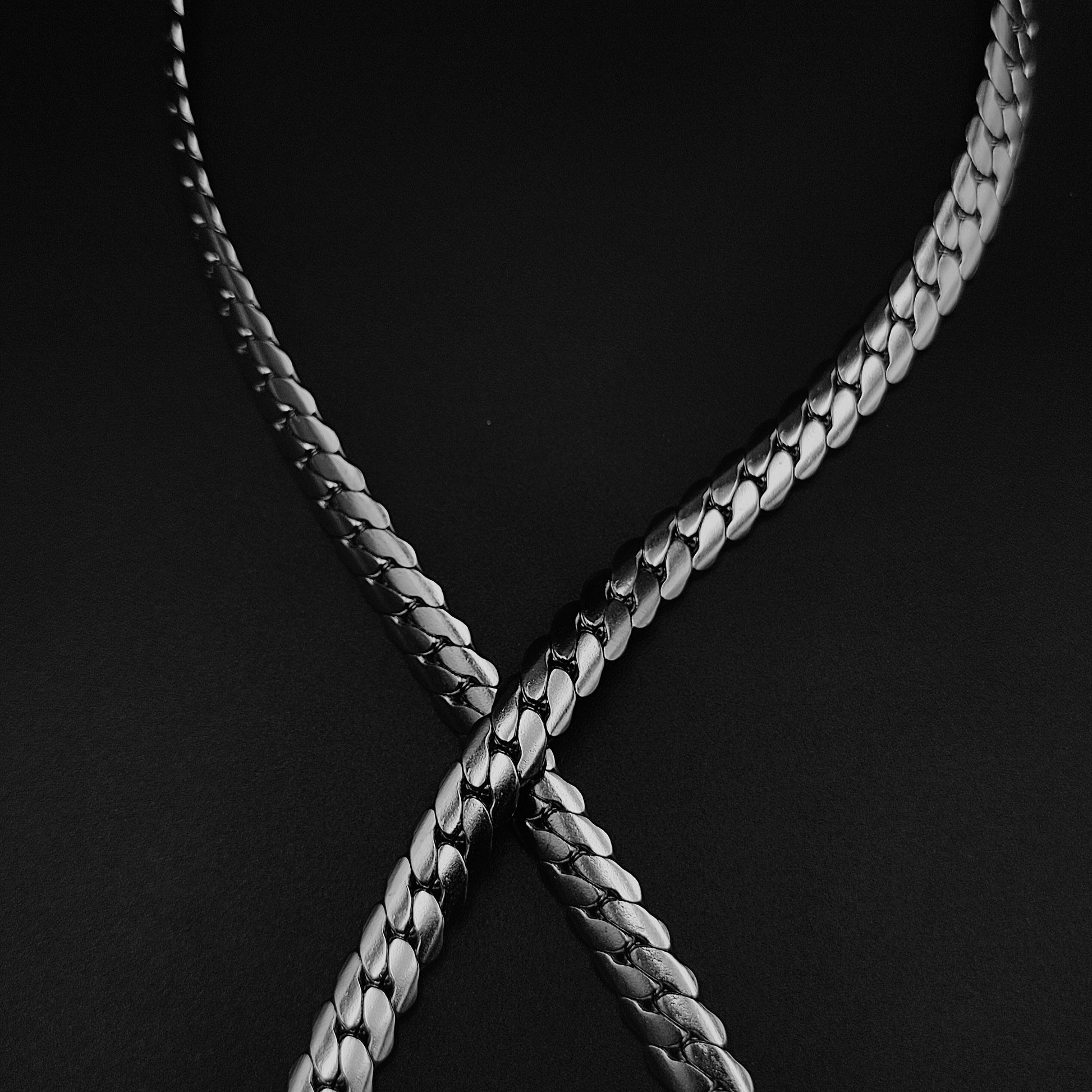 Stylish Omega Chain Necklace For Men - Vrp Fashions 